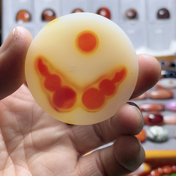 玛瑙/玉髓颈饰未镶嵌古**医