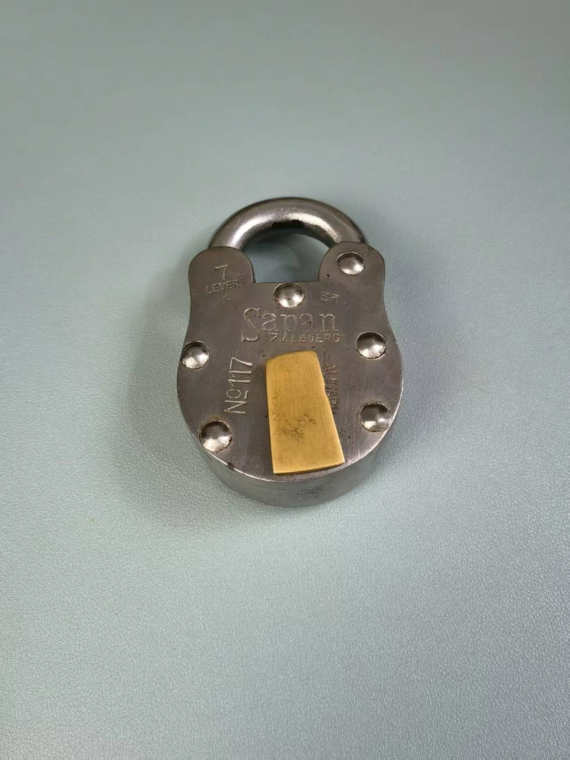 精美仿古锁实心打磨做旧装饰品居家客厅玄关摆件