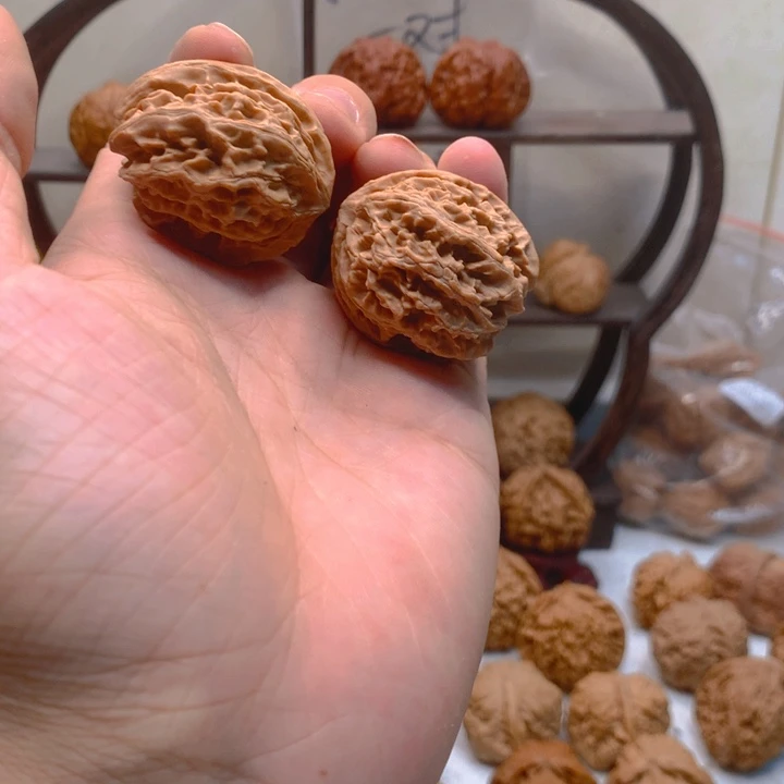 大***齐文玩核桃吊坠33苹果园天残脚