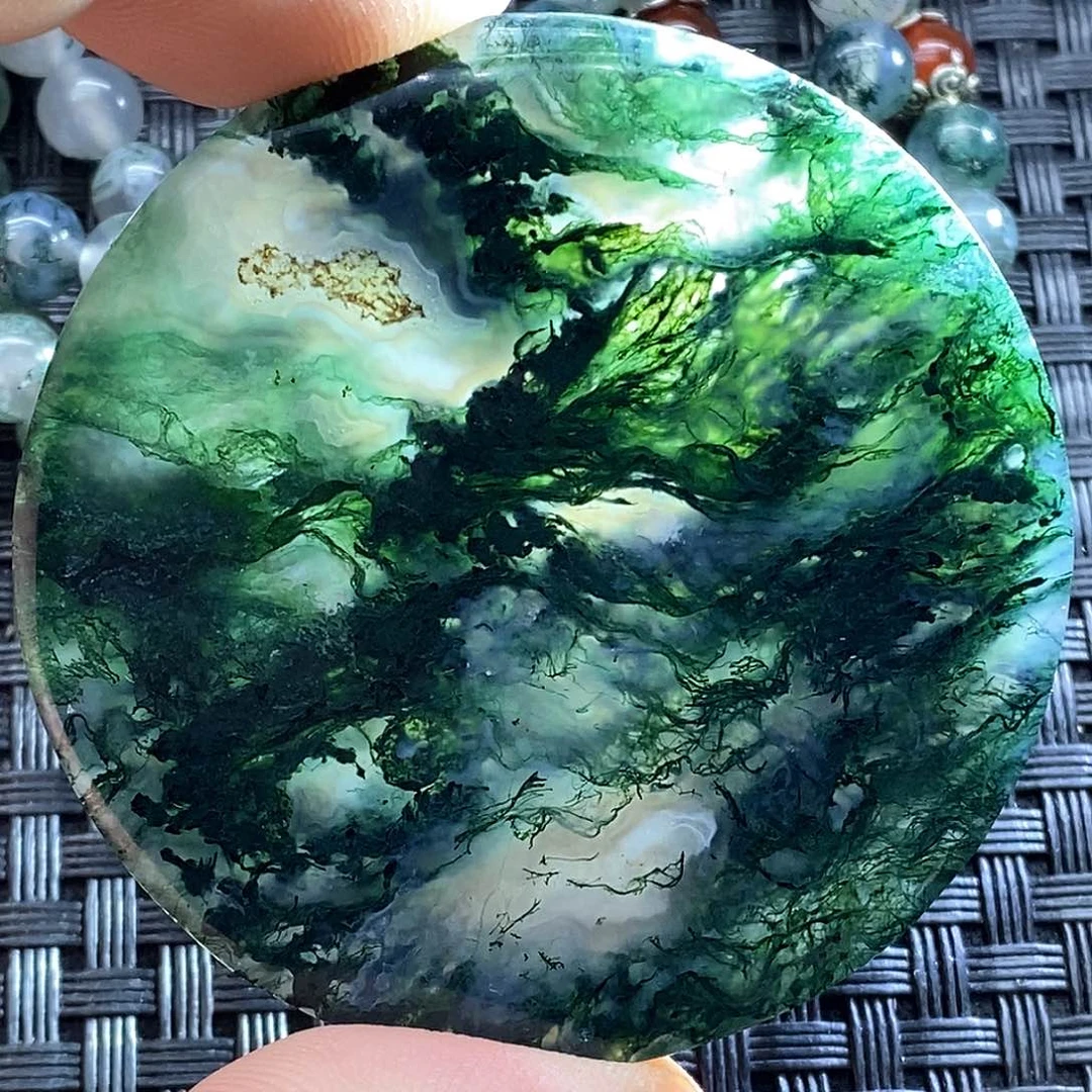 未镶嵌颈饰玛瑙/玉髓无*