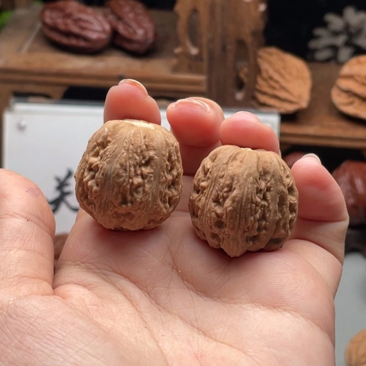 文玩核桃把件白云126