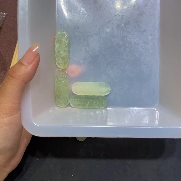 蛇纹石玉未镶嵌颈饰53
