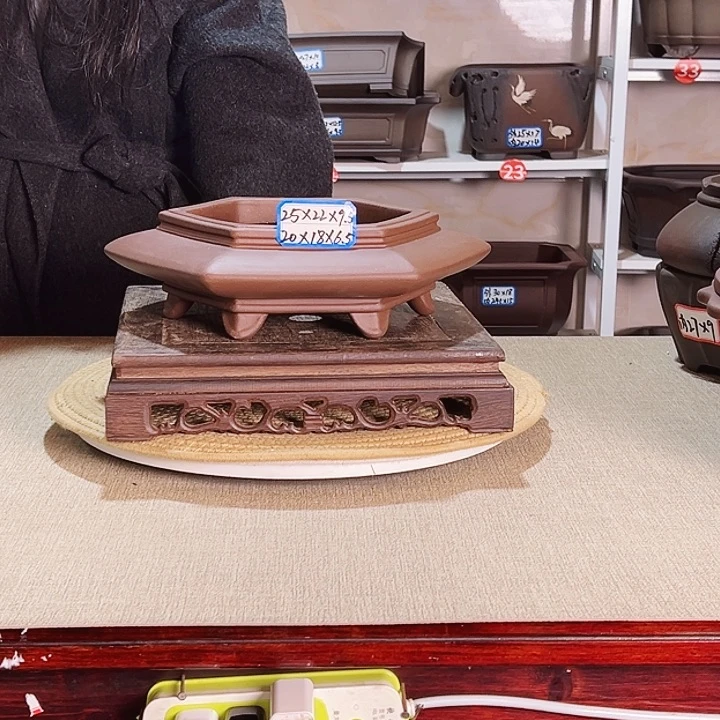 紫砂花盆紫砂花盆