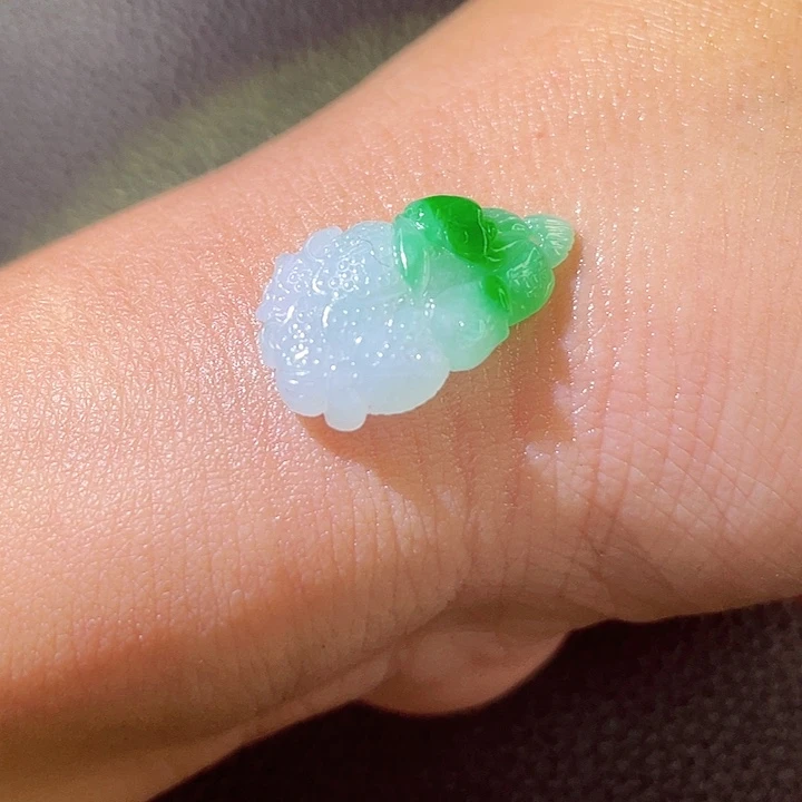 定制翡翠未镶嵌翡翠