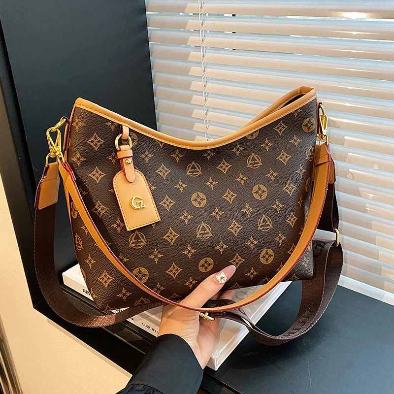 大容量包包女2025新款秋冬通勤托特包高级感单肩包时尚宽带斜挎包