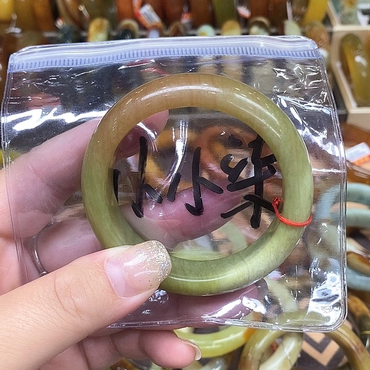 未镶嵌透闪石-蛇纹石玉手镯小*柒
