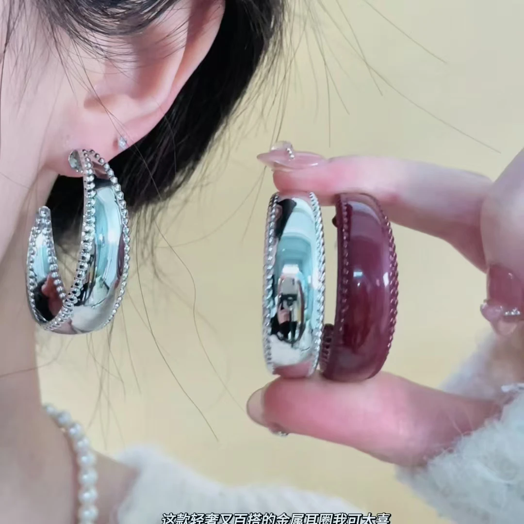 合金耳饰 复古港风银色C圈大耳环安可拉红氛围感耳饰小众轻奢简约