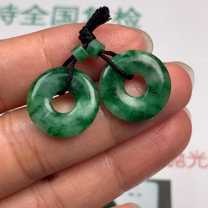 胖***妈定制翡翠未镶嵌翡翠
