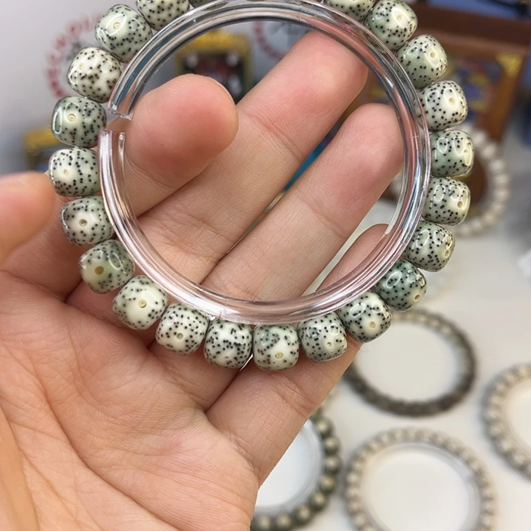 手串星月菩提绿幽灵