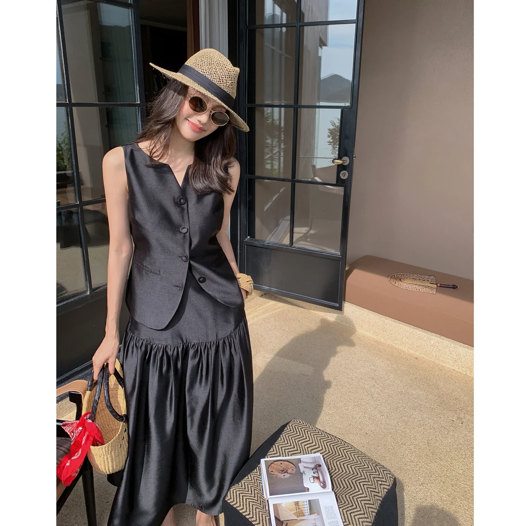 【ALONE SAVOR】龍喜儿默骨轻奢老钱风显瘦气质马甲半裙套装Z389