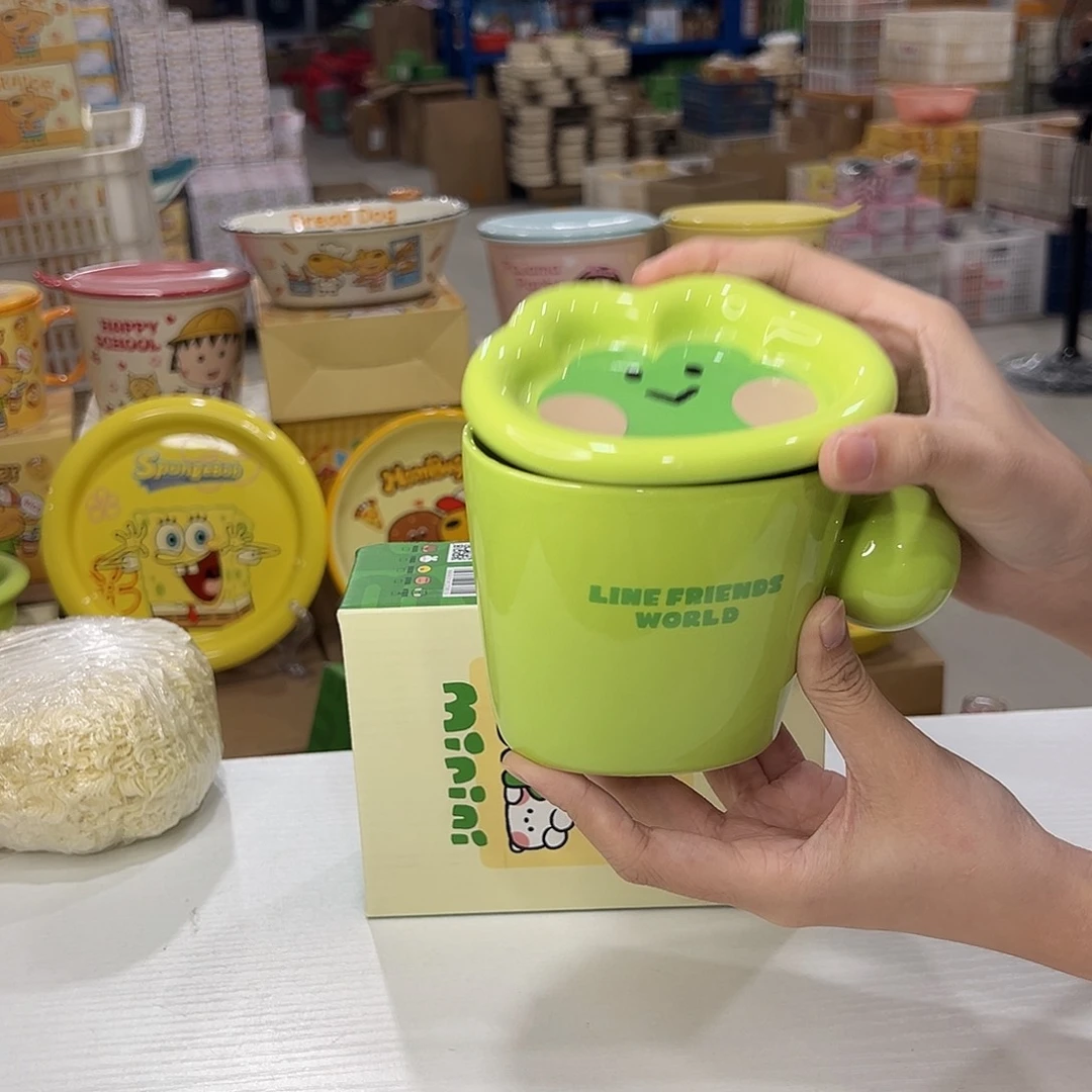 瓷青蛙马克杯 陶瓷头发。