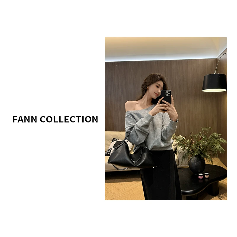 饭饭FANN COLLECTION 悠闲派 慵懒感大圆领宽松套头卫衣FANNA143