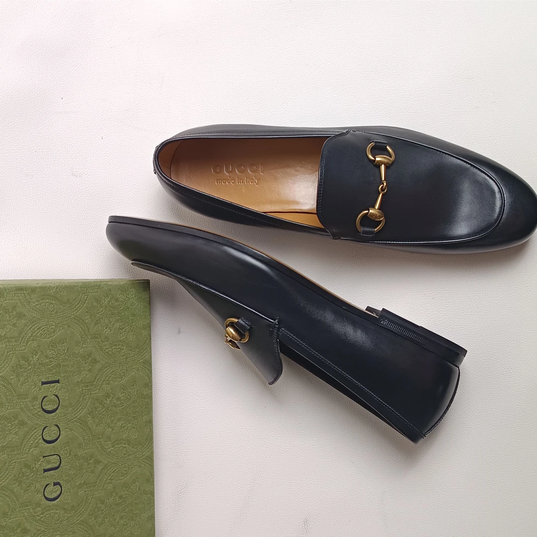 99新 GUCCI/古驰 奢品男鞋 马衔扣套脚 休闲鞋 黑色 正品未使用