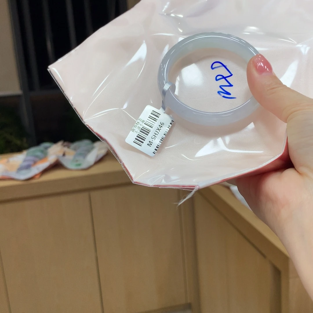 未镶嵌手镯翡翠不退不换