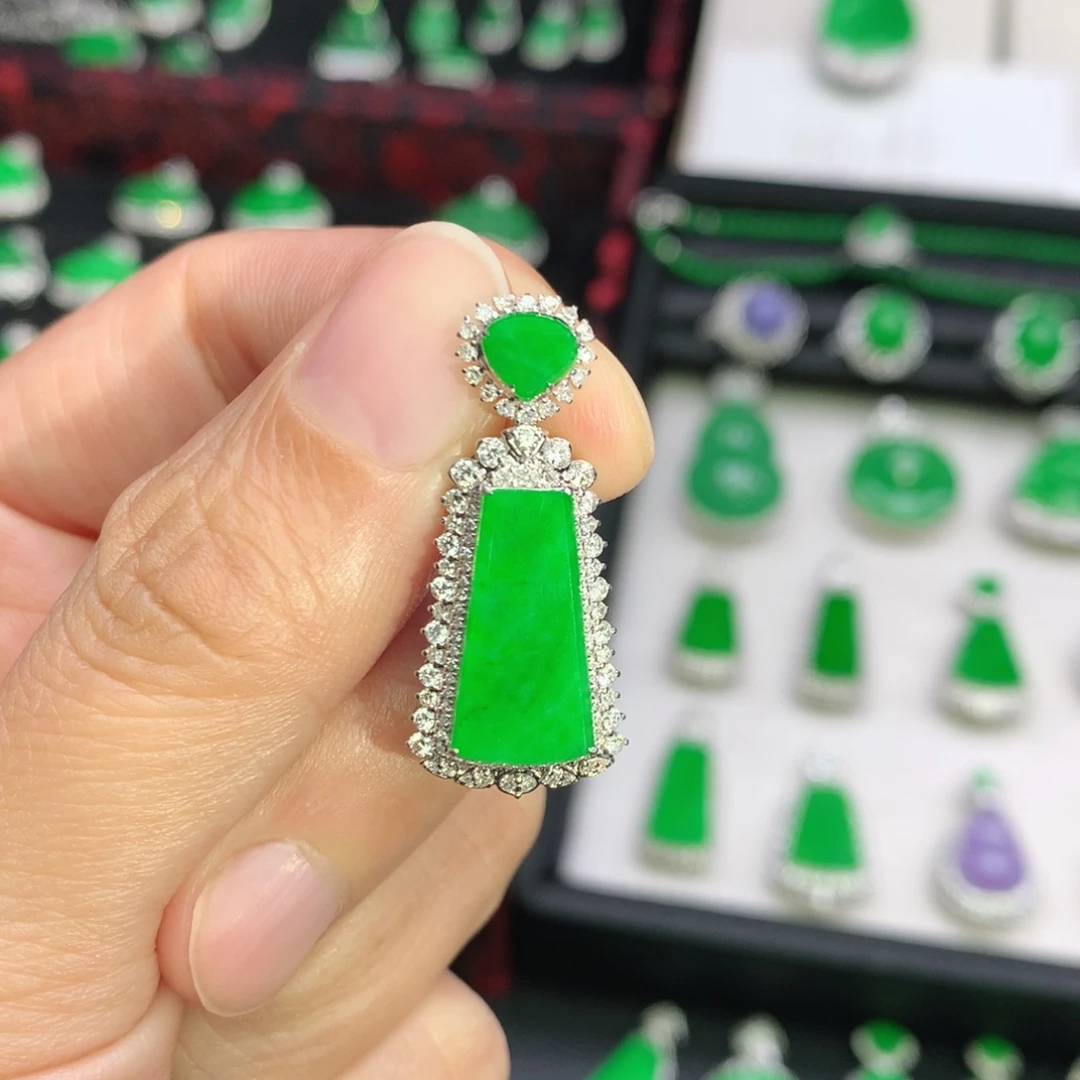 翡翠18K金镶嵌吊坠(不含链)