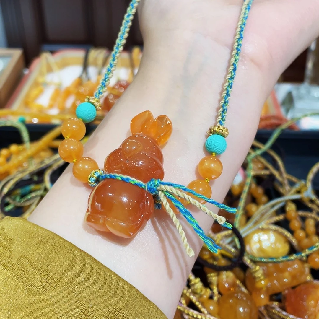 未镶嵌蜜蜡手链?**手串