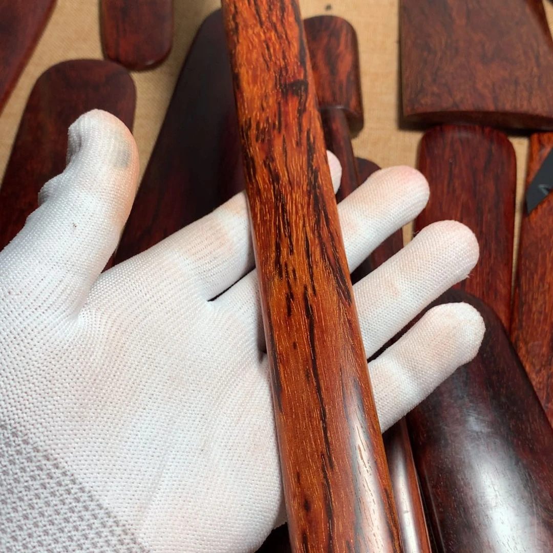 檀香紫檀（小叶紫檀）$****可