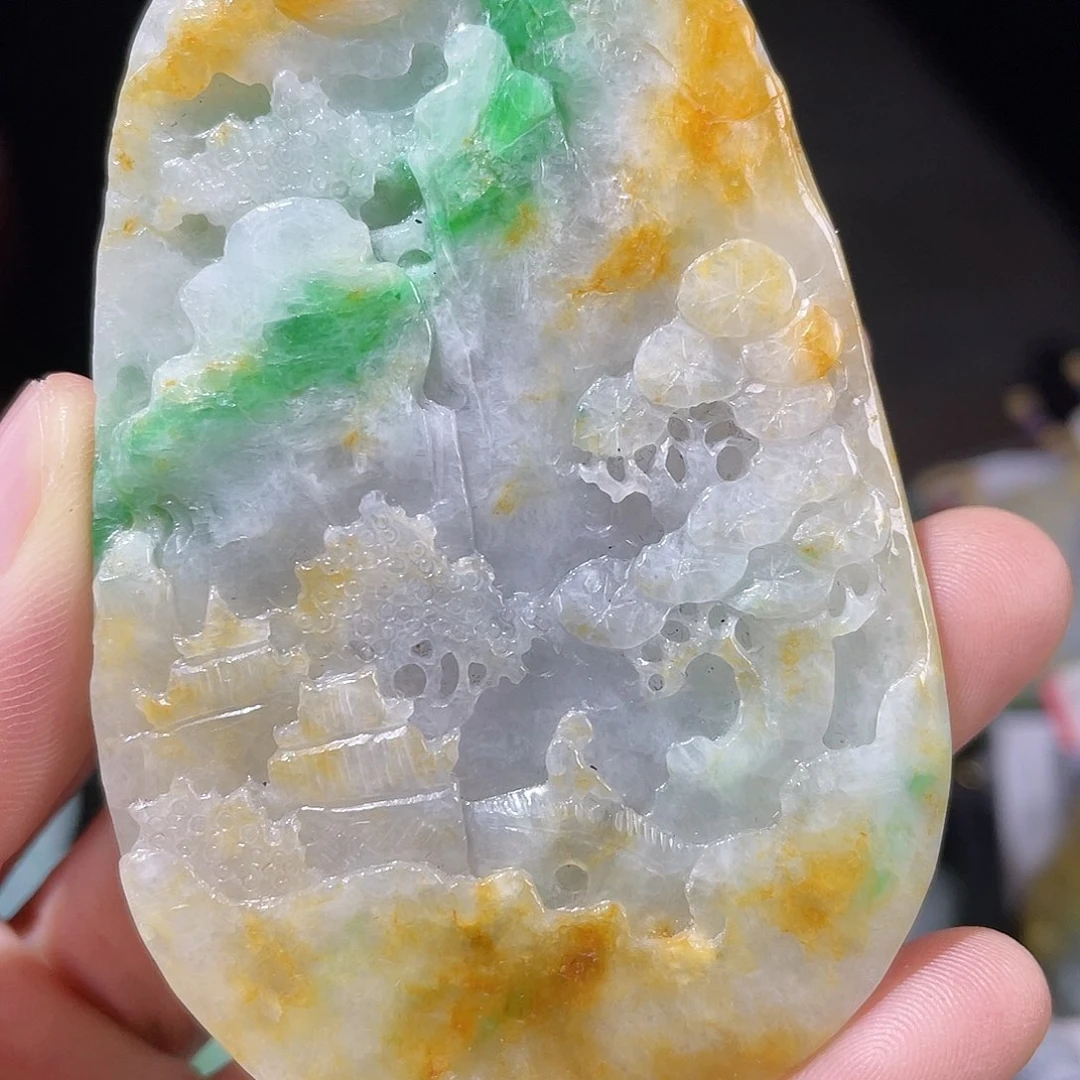 颈饰未镶嵌翡翠一个