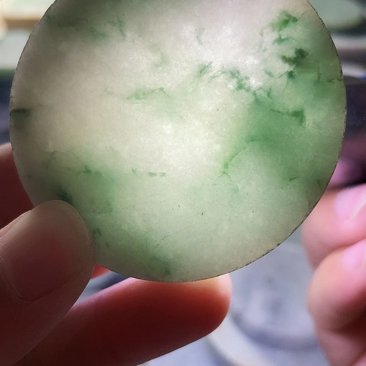 翡翠挂件未镶嵌毛料53