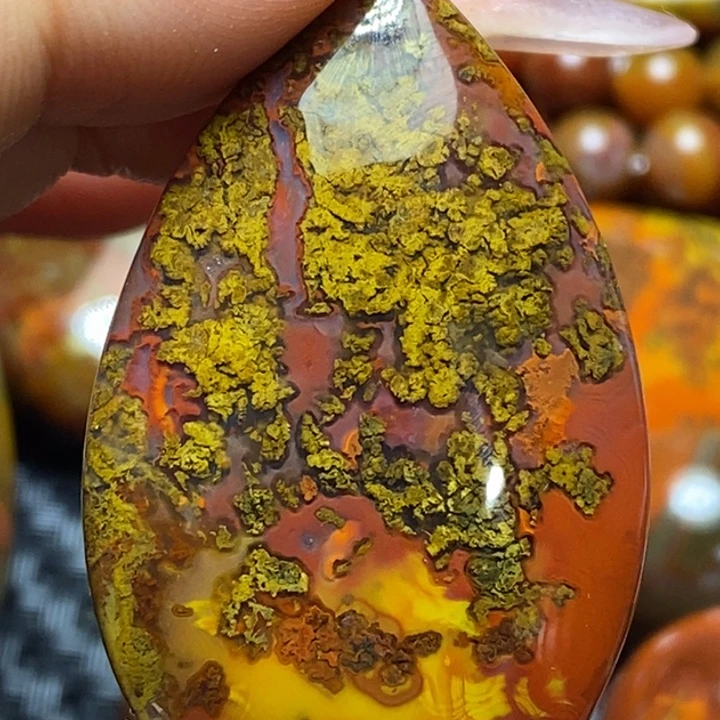 玛瑙/玉髓未镶嵌颈饰影