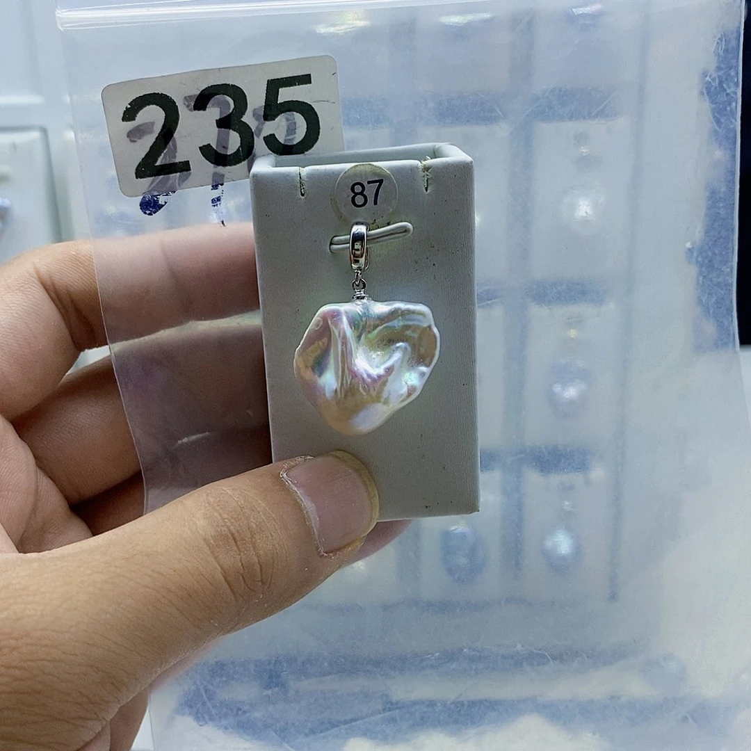 淡水珍珠合金颈饰