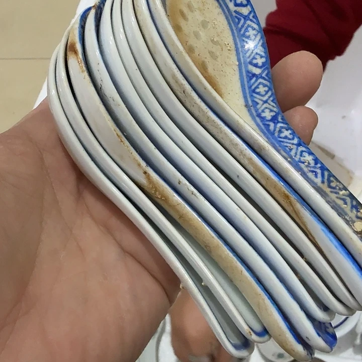 小***选扇子吃瓜哥哥哥哥哥哥哥哥好好干