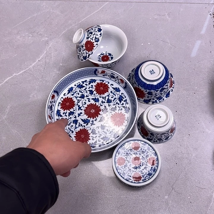 摆件釉里红缠枝莲五件套