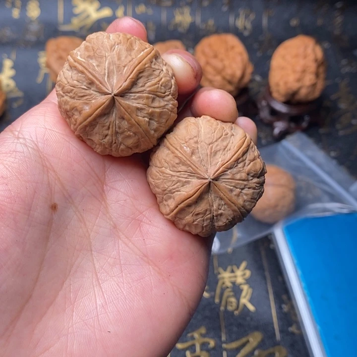 文玩核桃吊坠铁核桃62