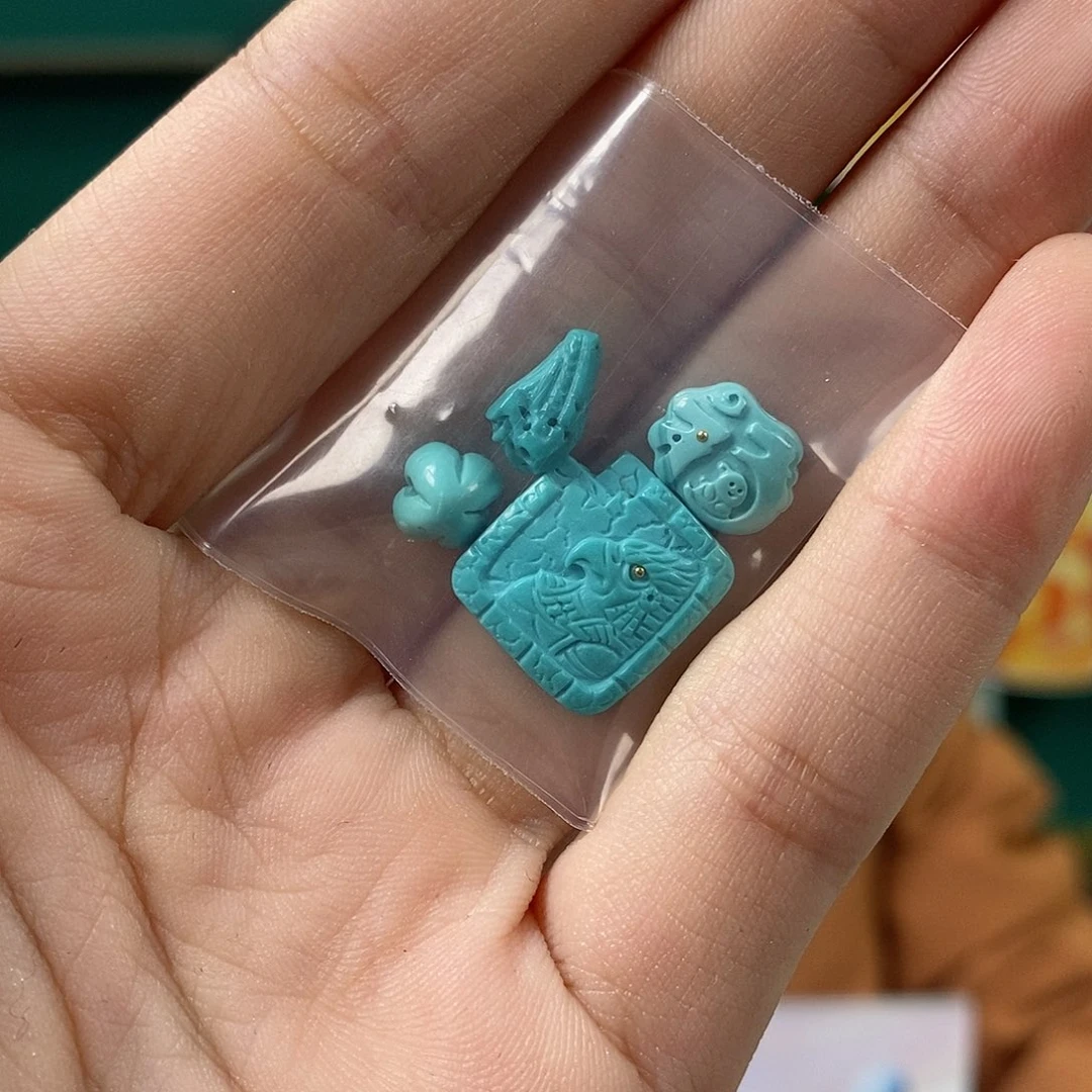 绿松石未镶嵌珠宝奇石