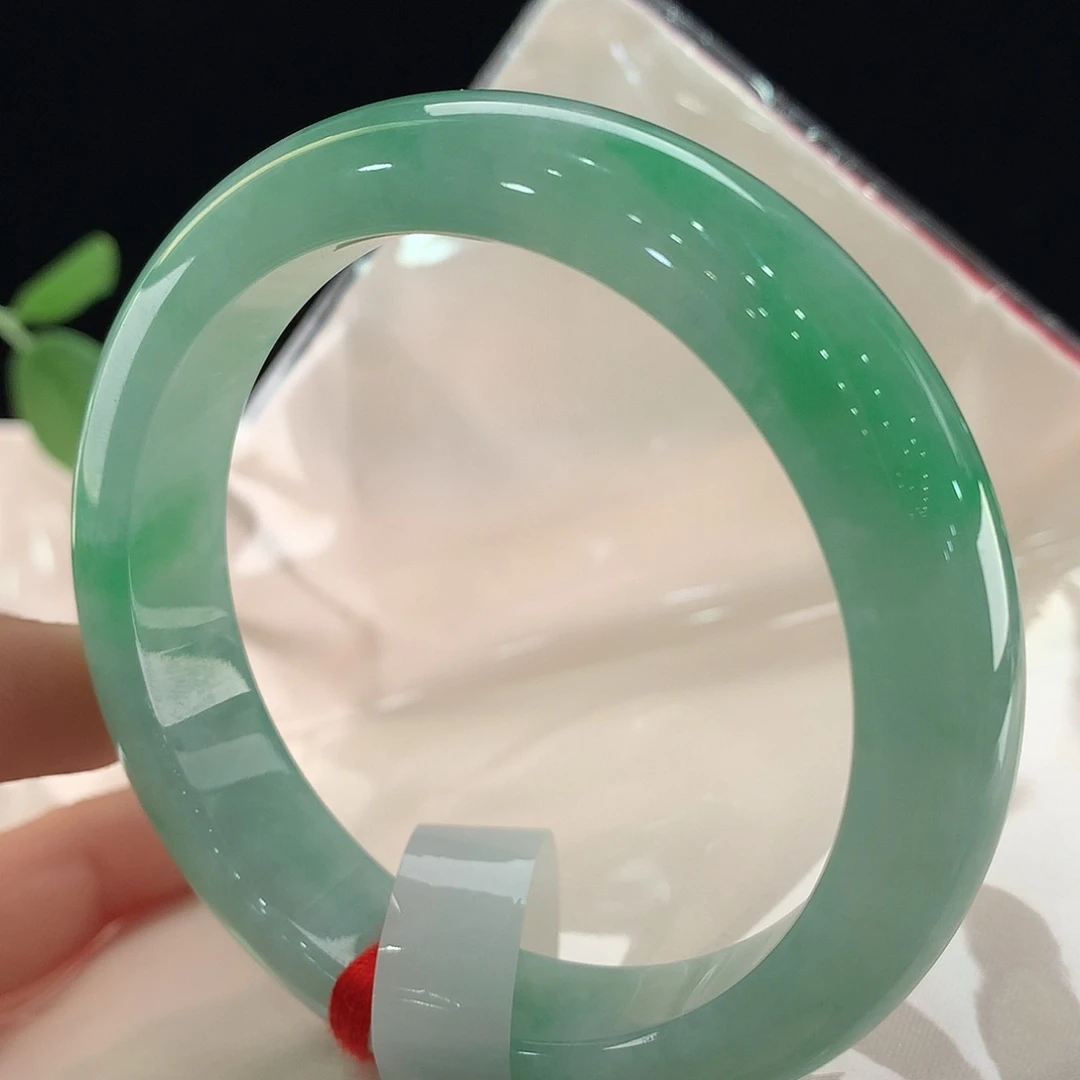 翡翠未镶嵌手镯2099
