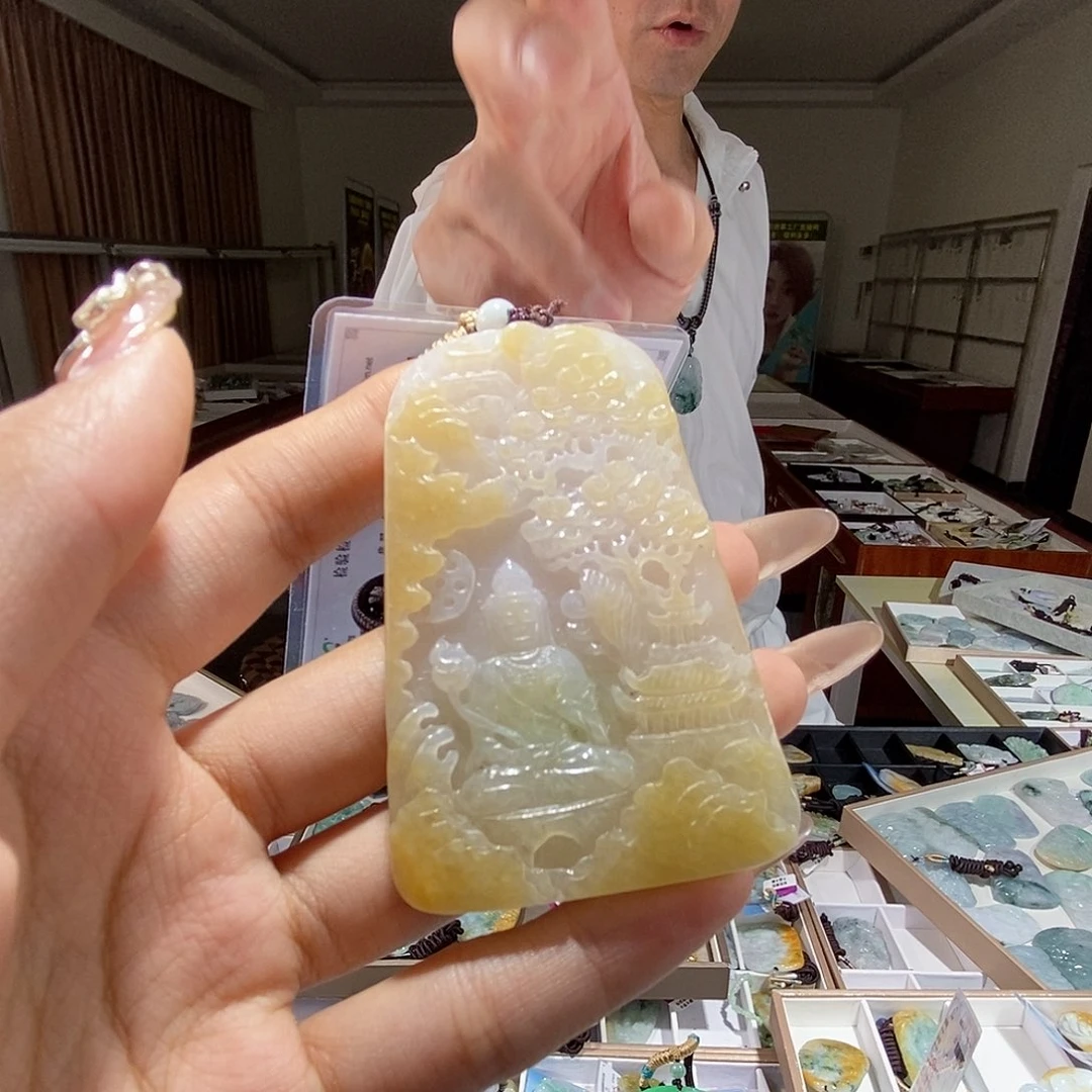 翡翠未镶嵌颈饰翡翠