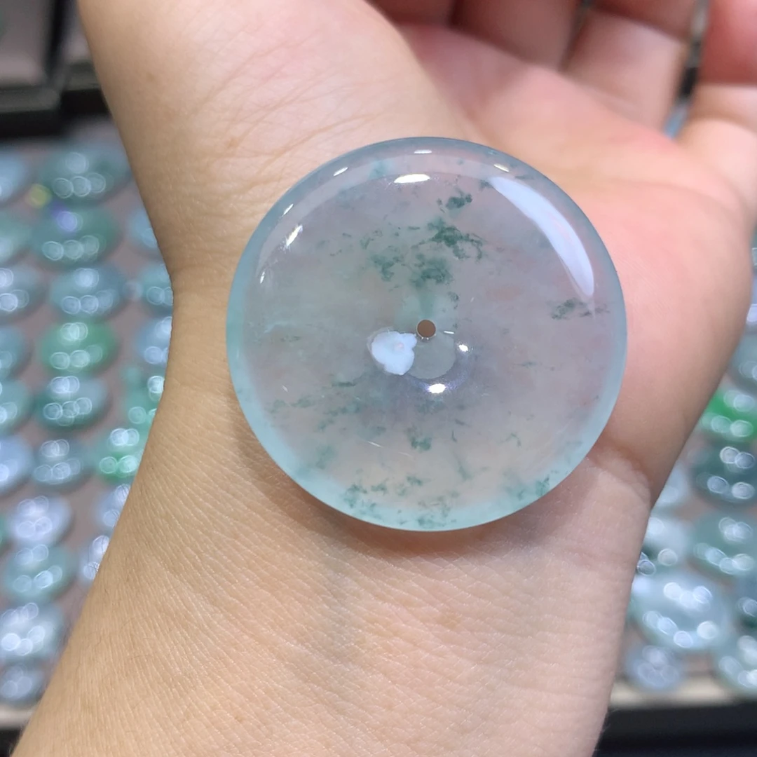 翡翠未镶嵌颈饰35.4*5.7