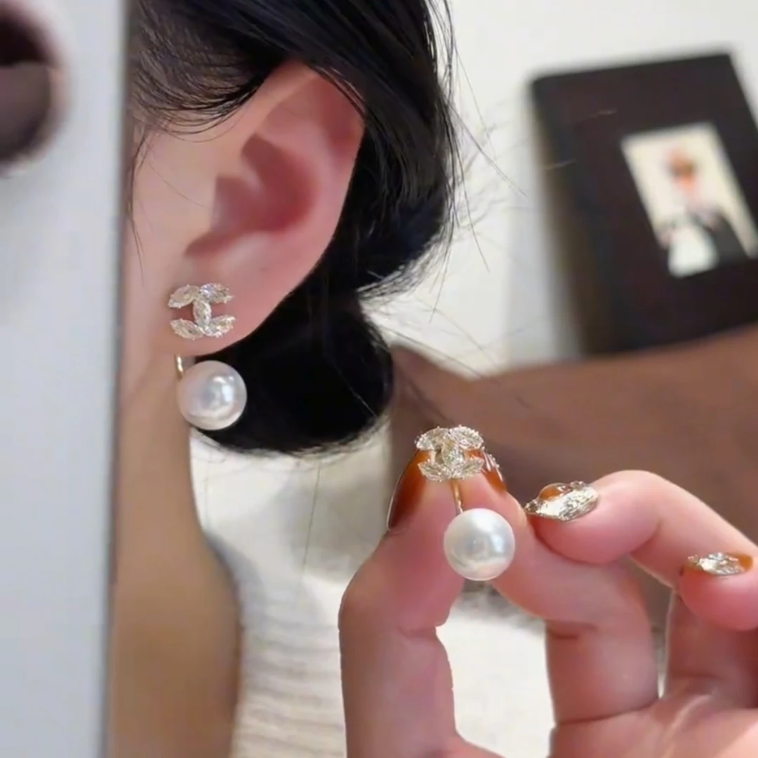 一款两戴小香风锆石珠珠耳钉['双11好物']
