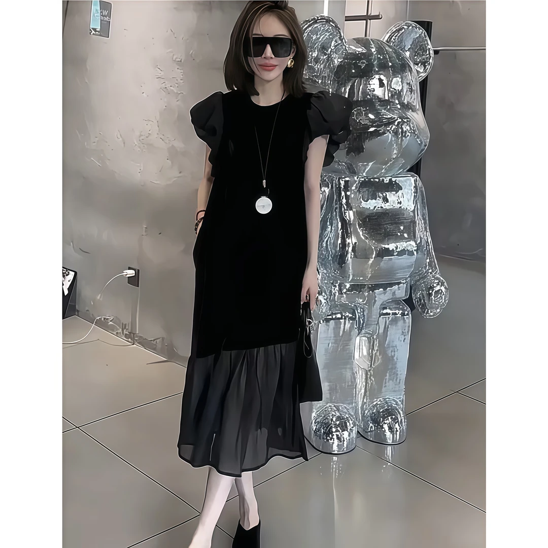 夏季新款时尚法式显瘦复古小众气质收腰泡泡袖女士百搭黑色连衣裙