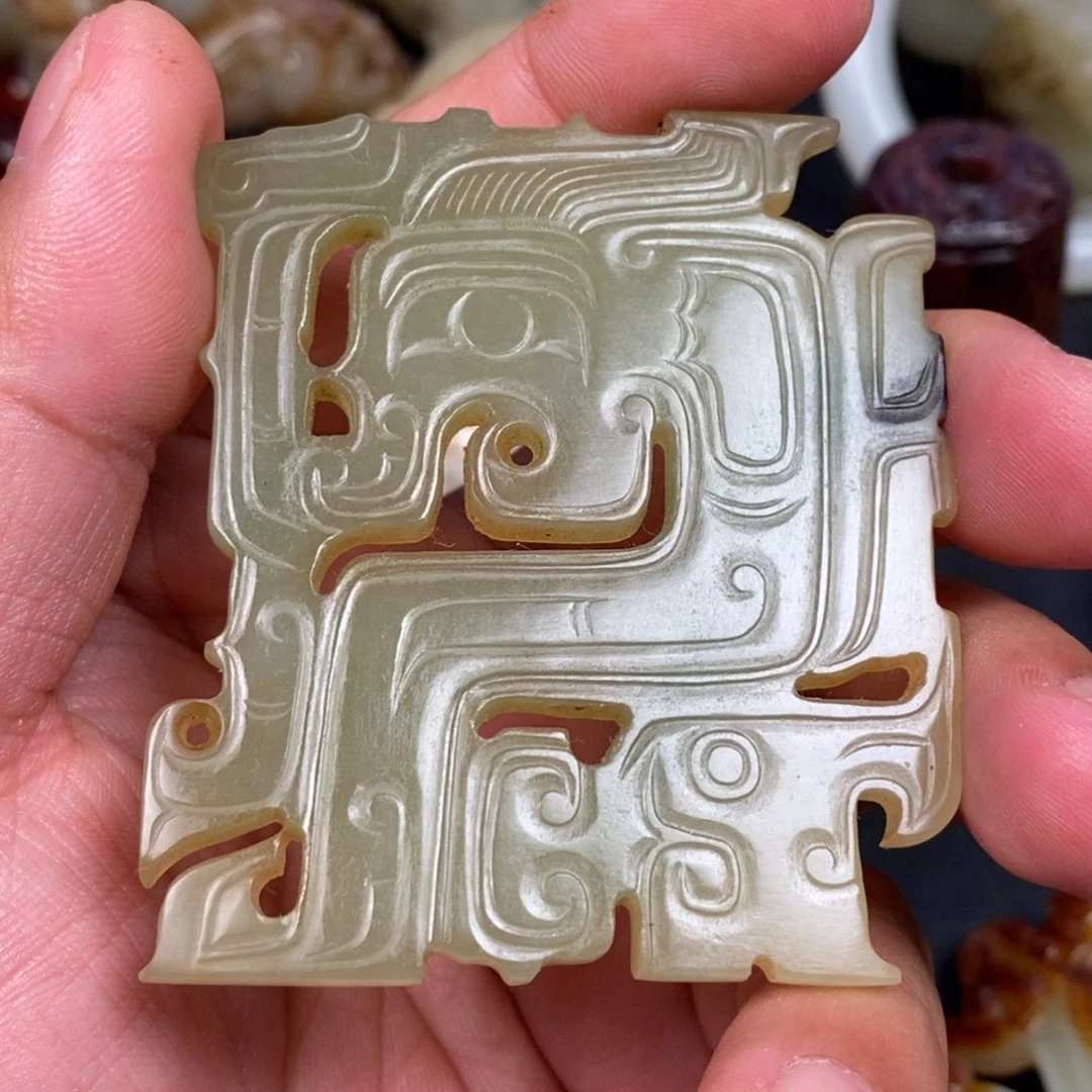 和田玉（糖玉）未镶嵌挂件折*线