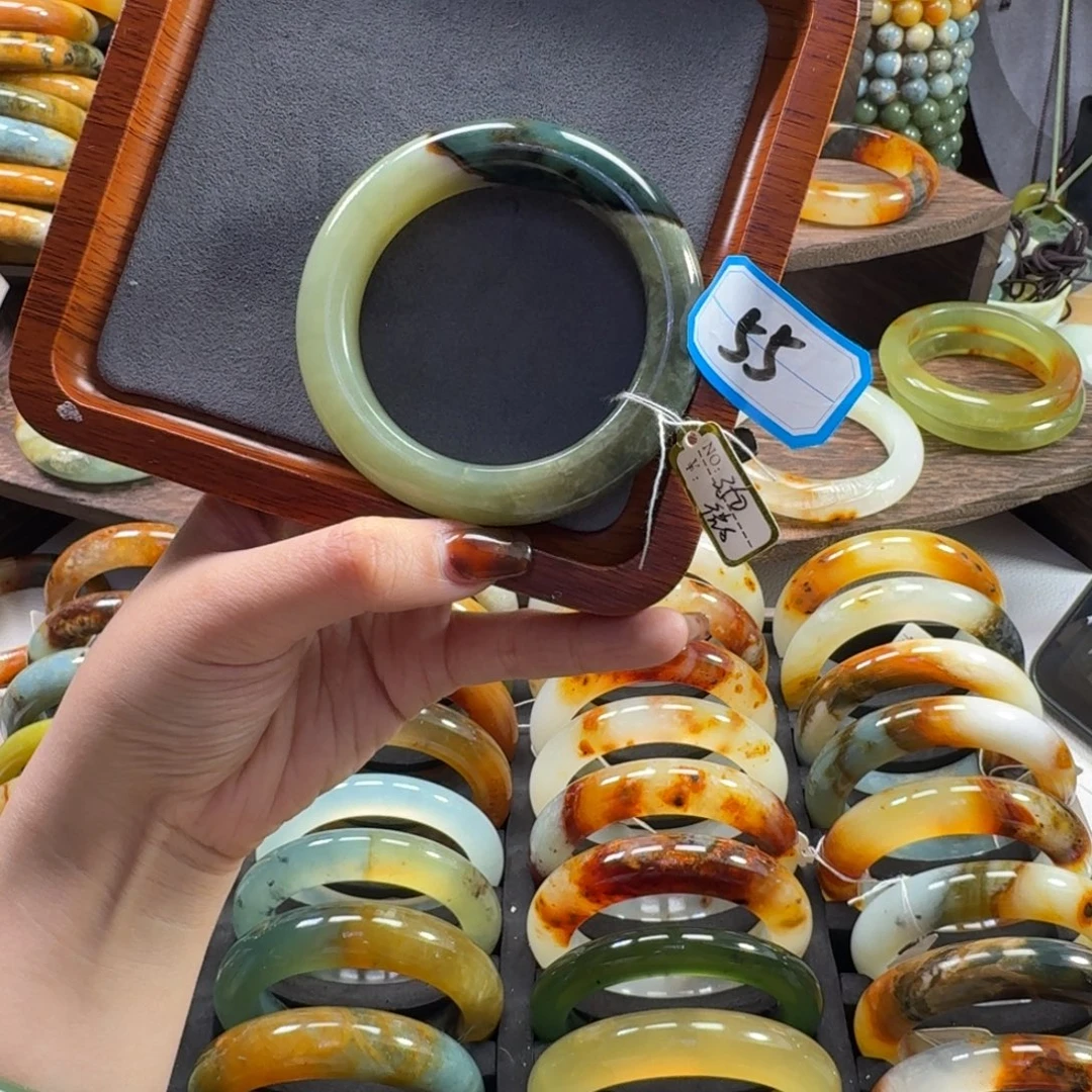 蛇纹石玉合金手镯微瑕