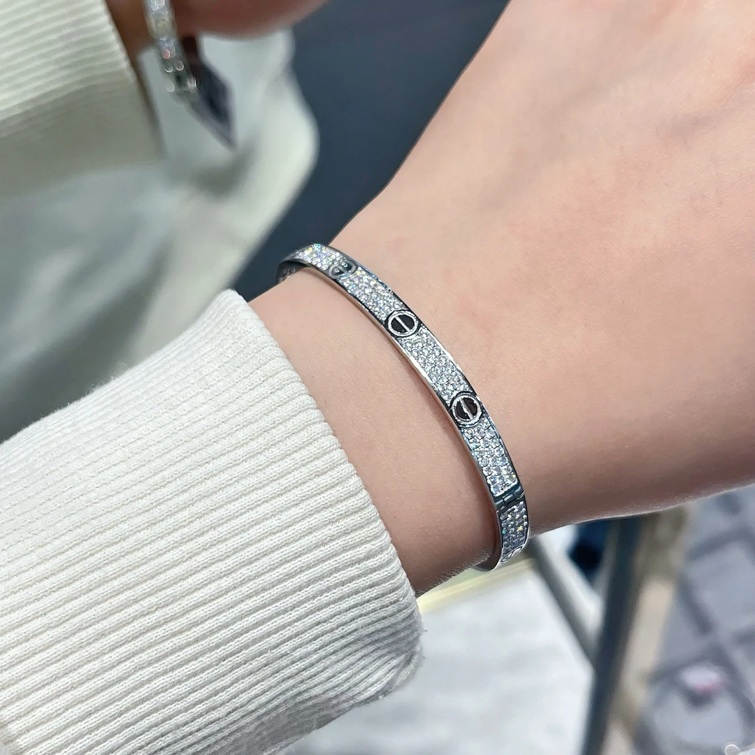 Pt950 铂首饰 莫桑宽版一字手镯