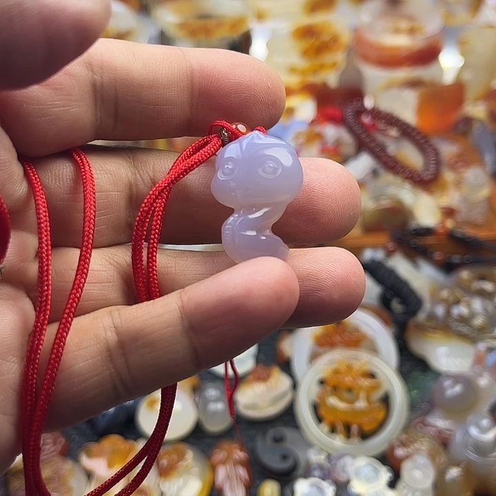 银***梦玛瑙/玉髓未镶嵌颈饰