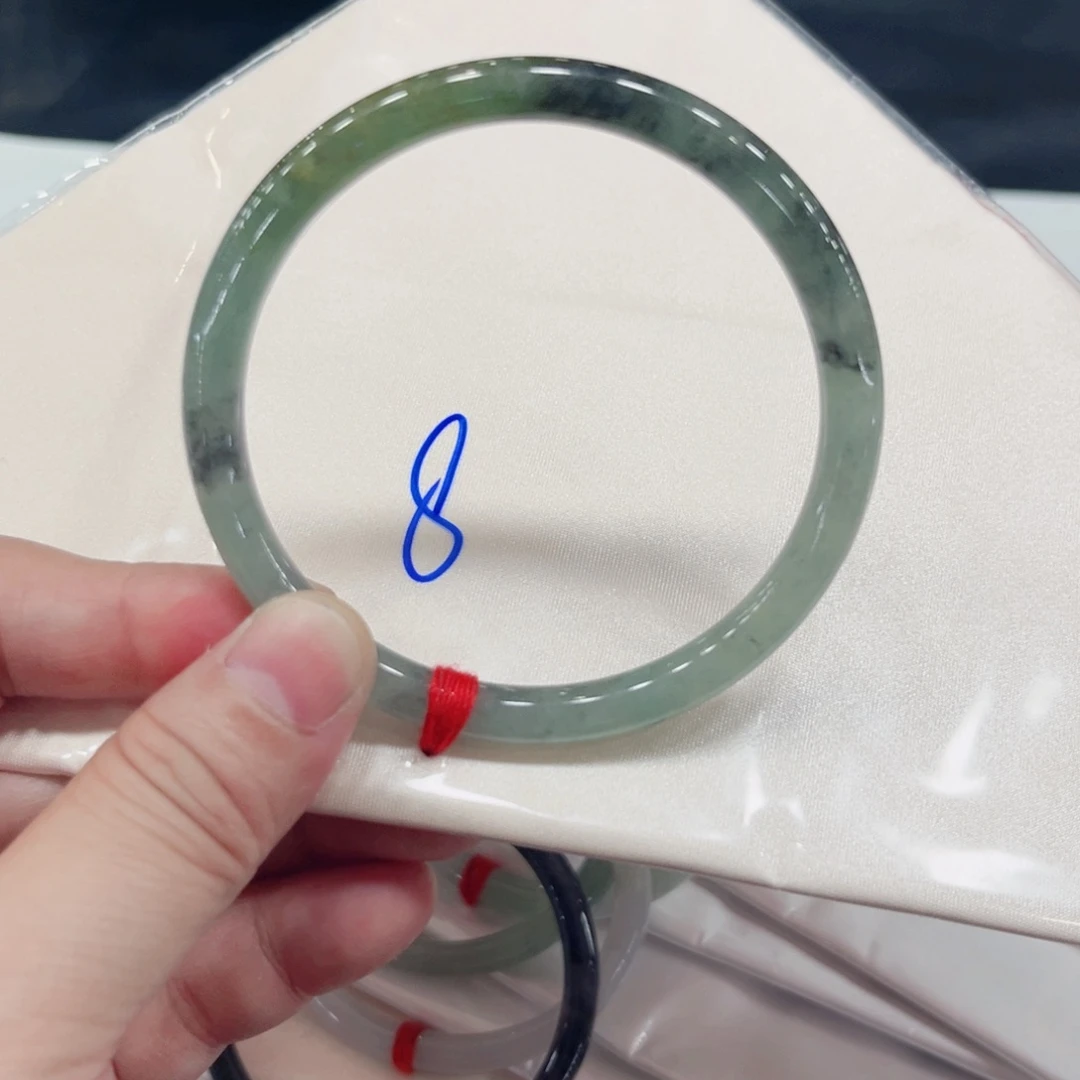 翡翠手镯未镶嵌59.7圆