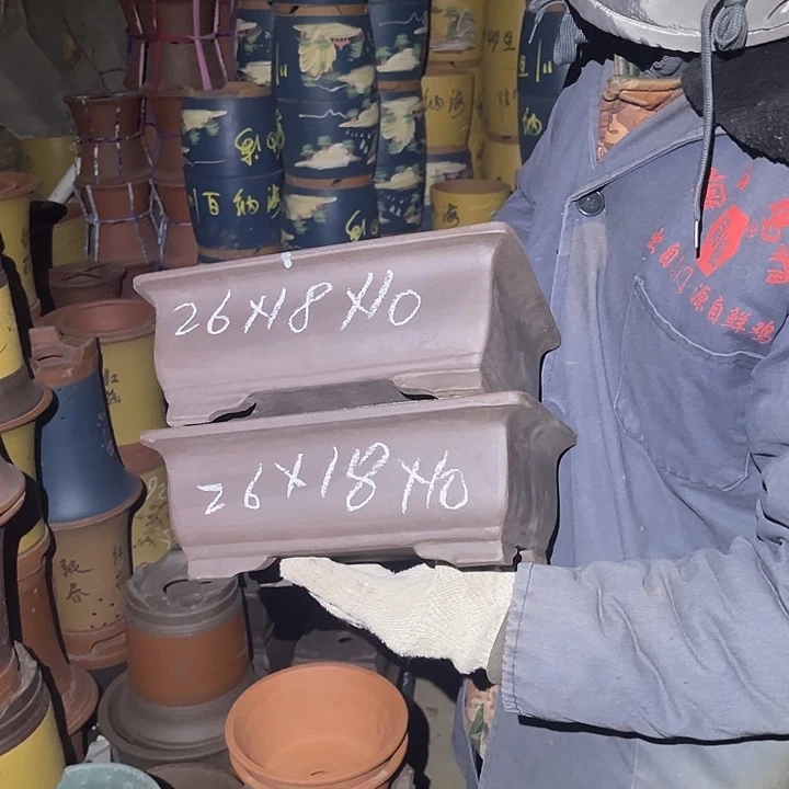 紫砂花盆紫砂花盆和小