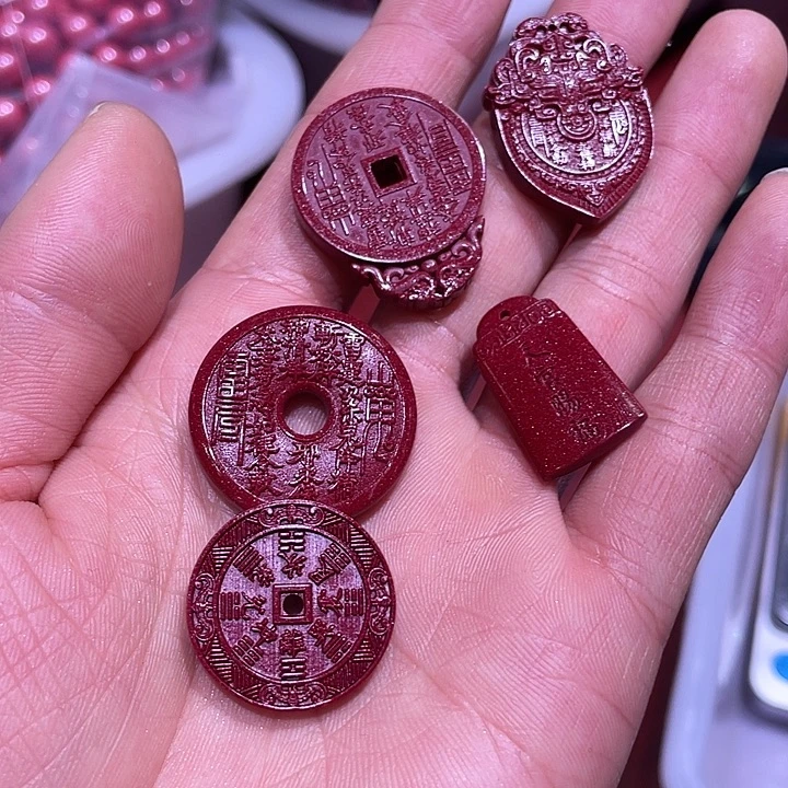 天然辰砂紫金砂手机挂5个六字真言顶珠咖色手机挂