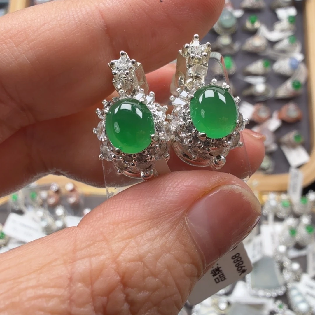 翡翠未镶嵌戒指8099