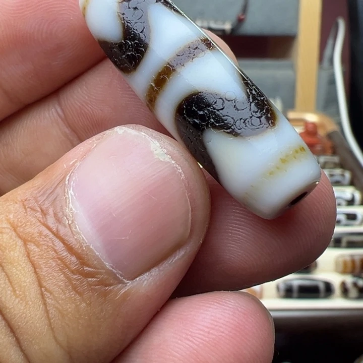 玛瑙/玉髓颈饰未镶嵌安**镇