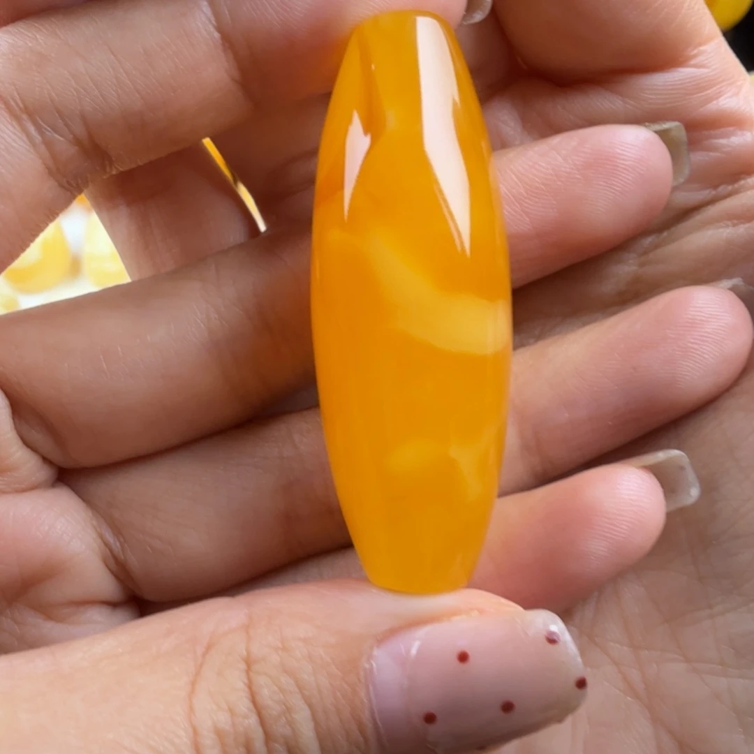 琥珀未镶嵌颈饰纯天然琥珀蜜蜡无优化