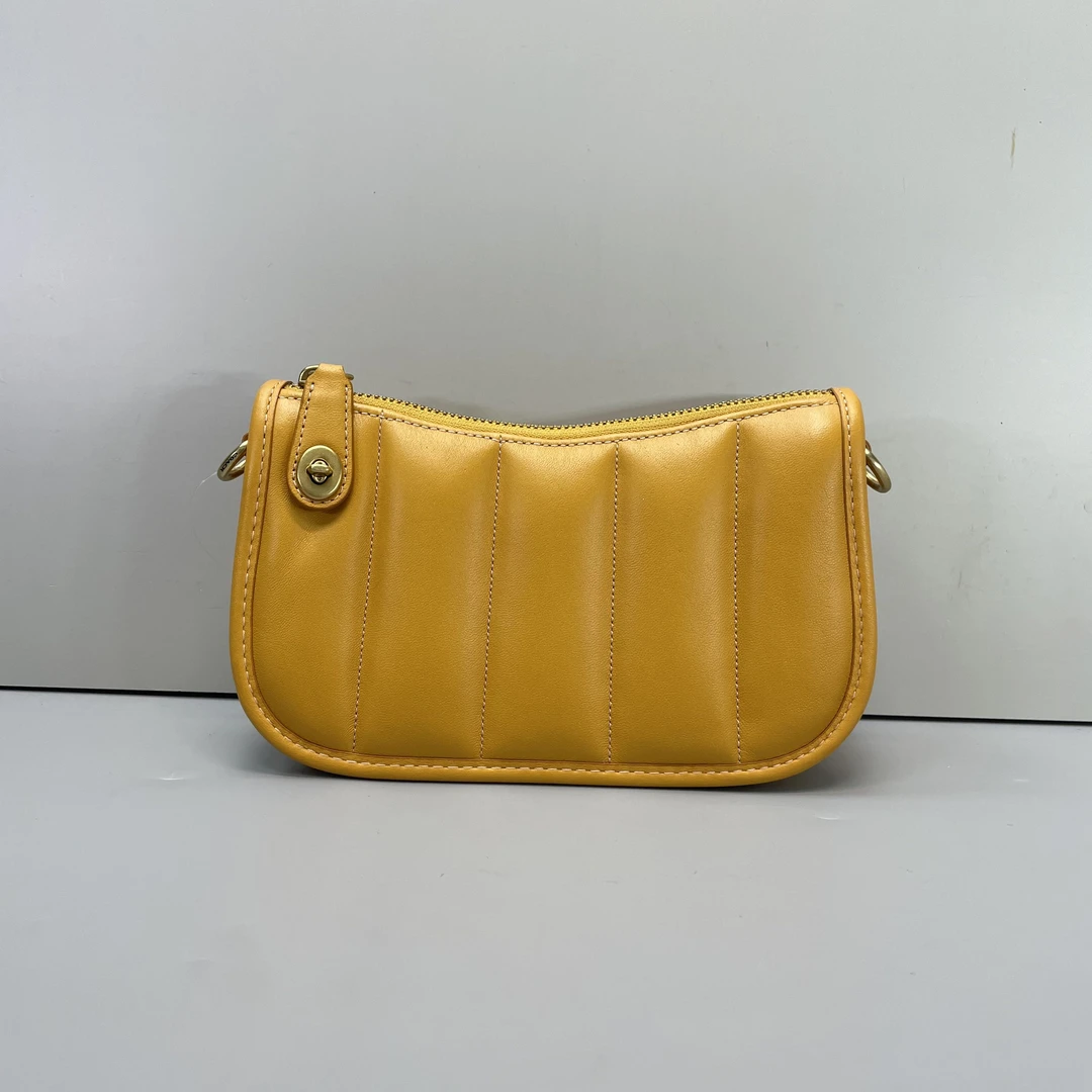 95新 COACH/蔻驰 小林/swinger棕黄色腋下包20*11*6cmB022110