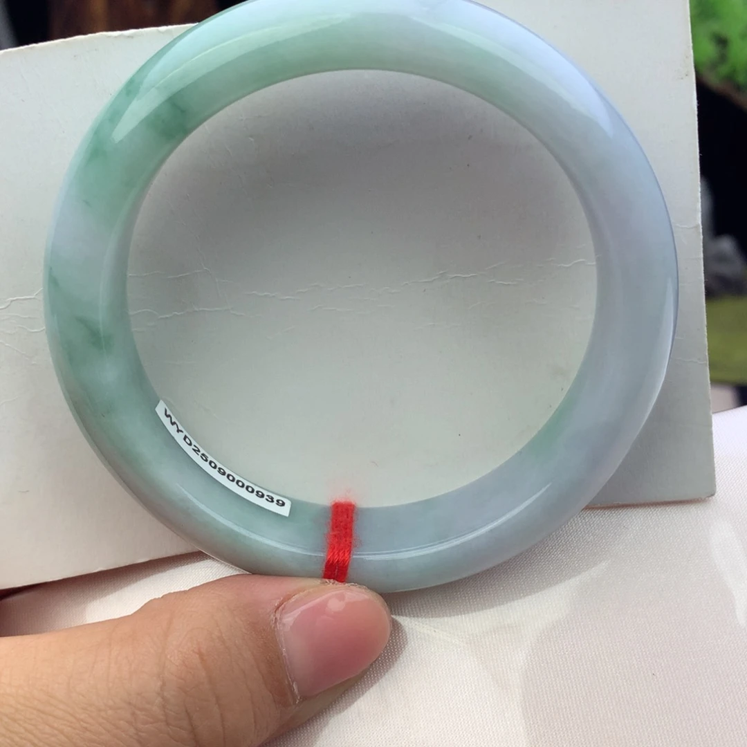 未镶嵌手镯翡翠纯天然