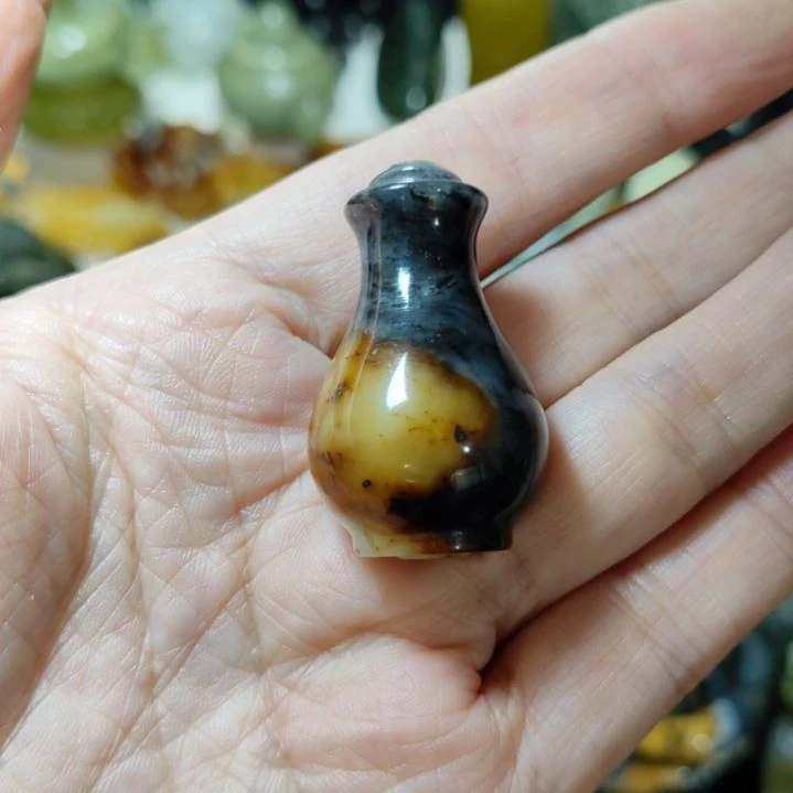 岫玉未镶嵌挂坠款式
