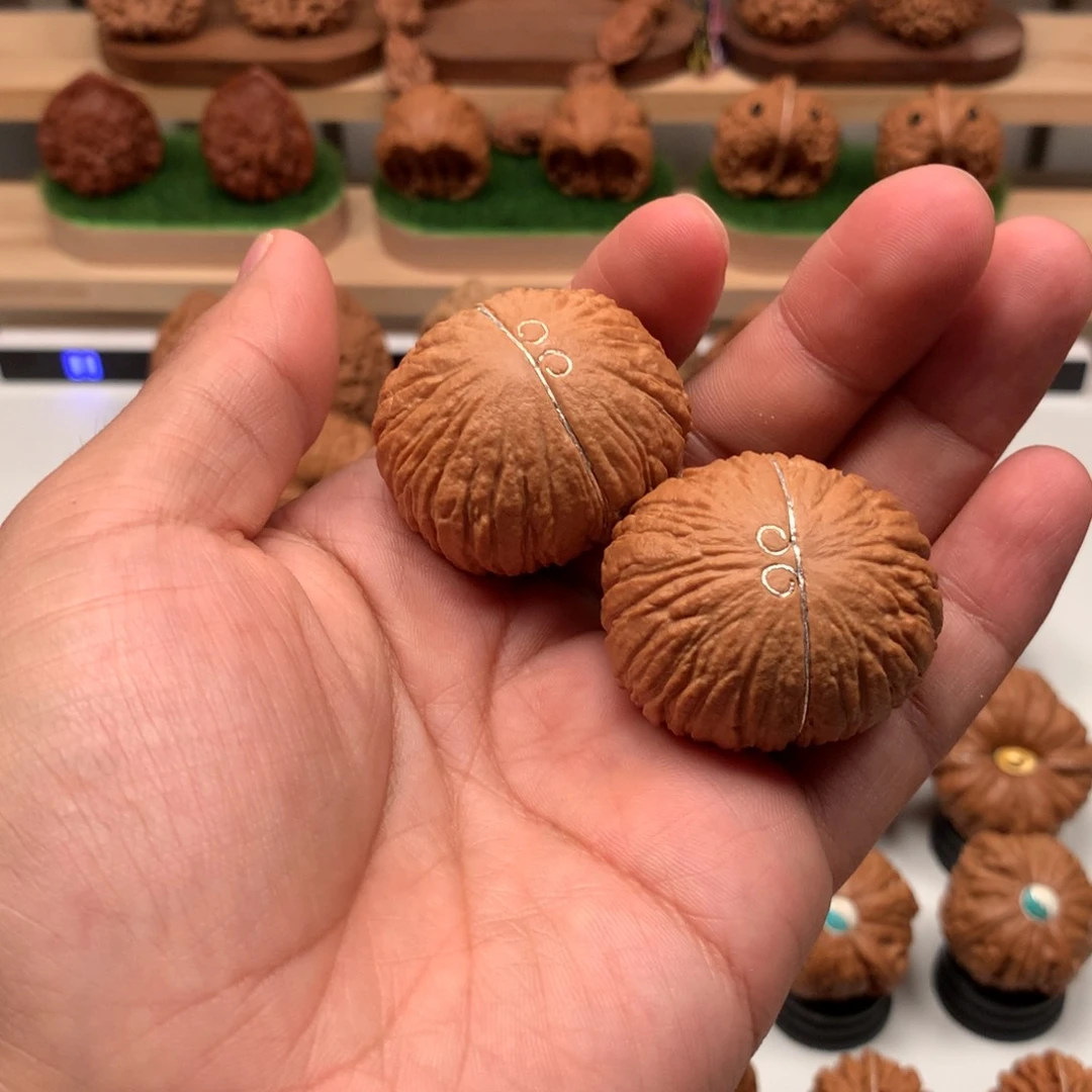 【闪购商品】吊坠文玩核桃汉****隐隐约约