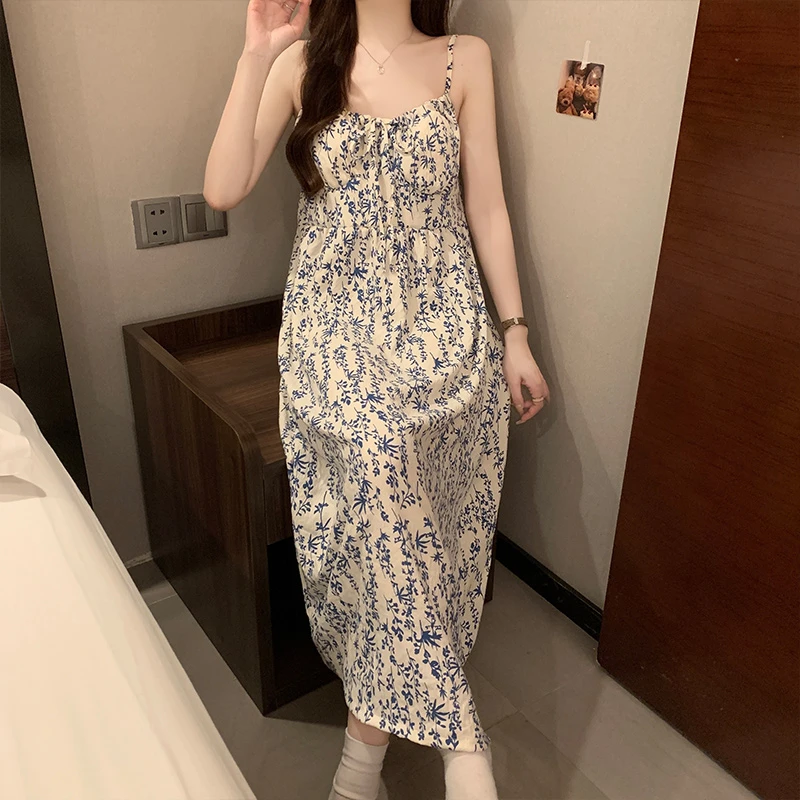 带胸垫睡裙女夏季新款吊带卡通蕾丝花边可爱小香风宽松休闲家居服