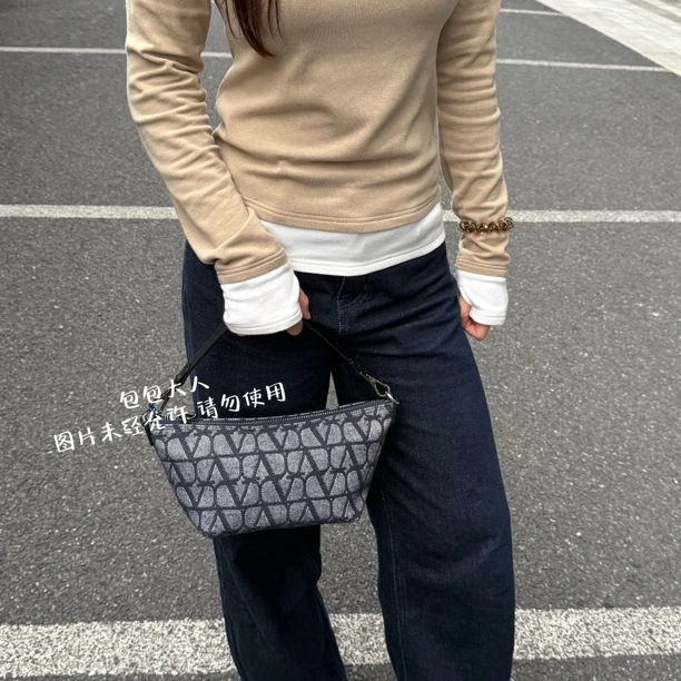 99新 Valentino/华伦天奴 老花丹宁饭盒单肩包